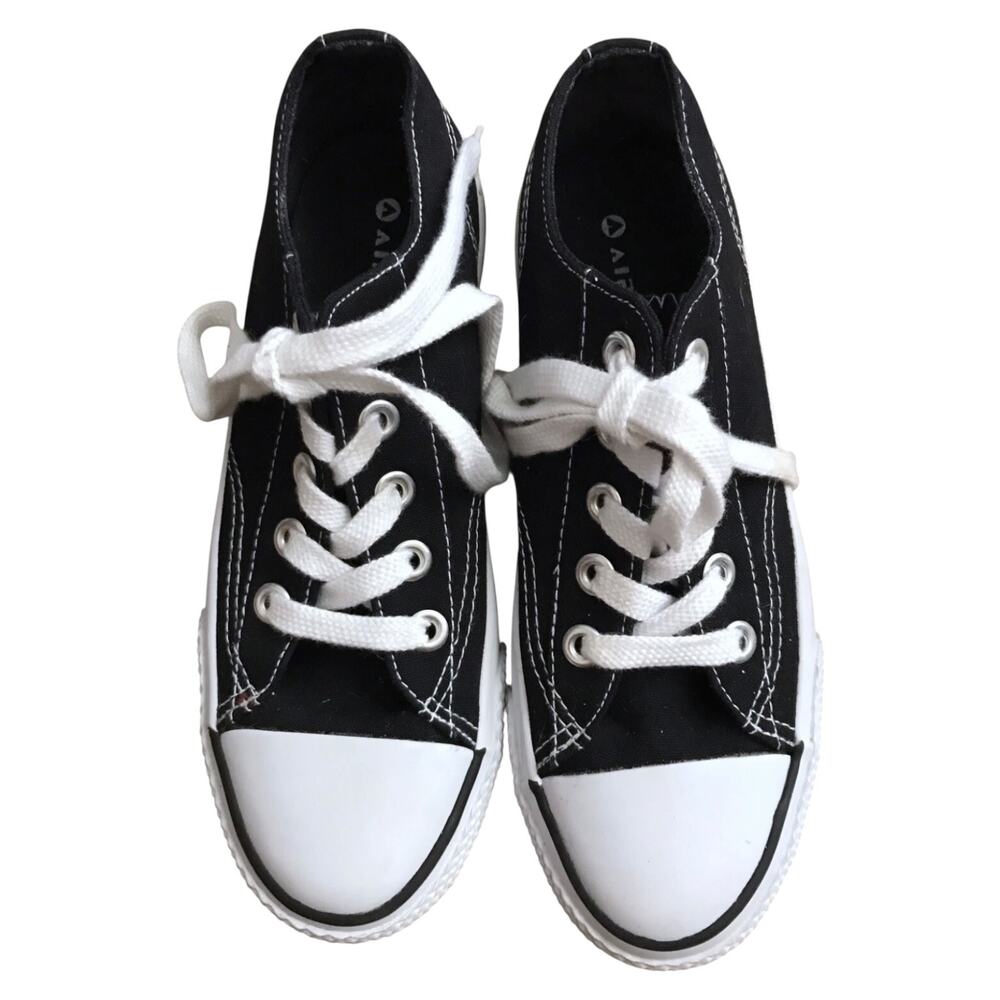 Airwalk Womens 5.5 Black White Canvas Low Top Sneakers Lace Up Casual Shoes